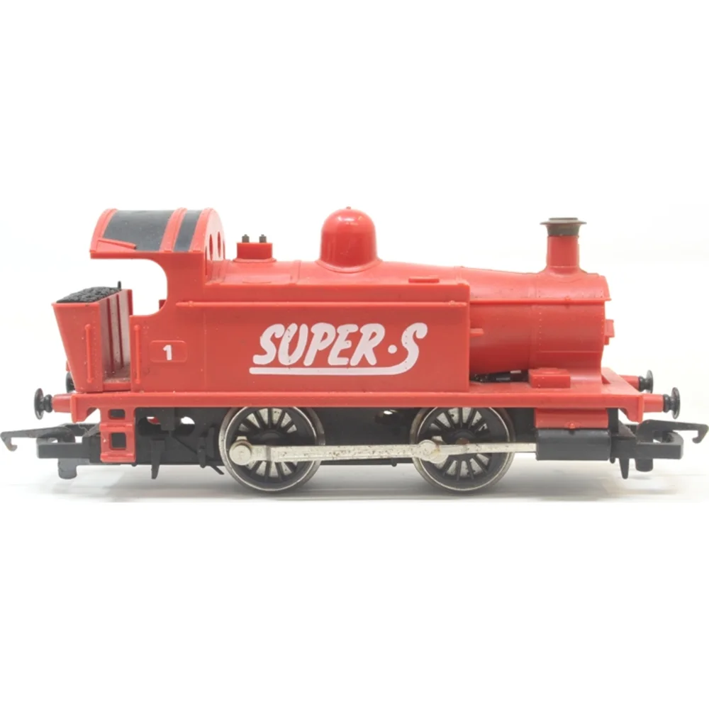 Hornby R766 — Side Elevation Right Direction by Hornby