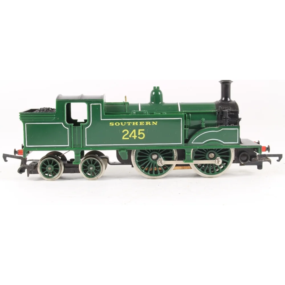 Hornby R868 — Side Elevation Right Direction by Hornby
