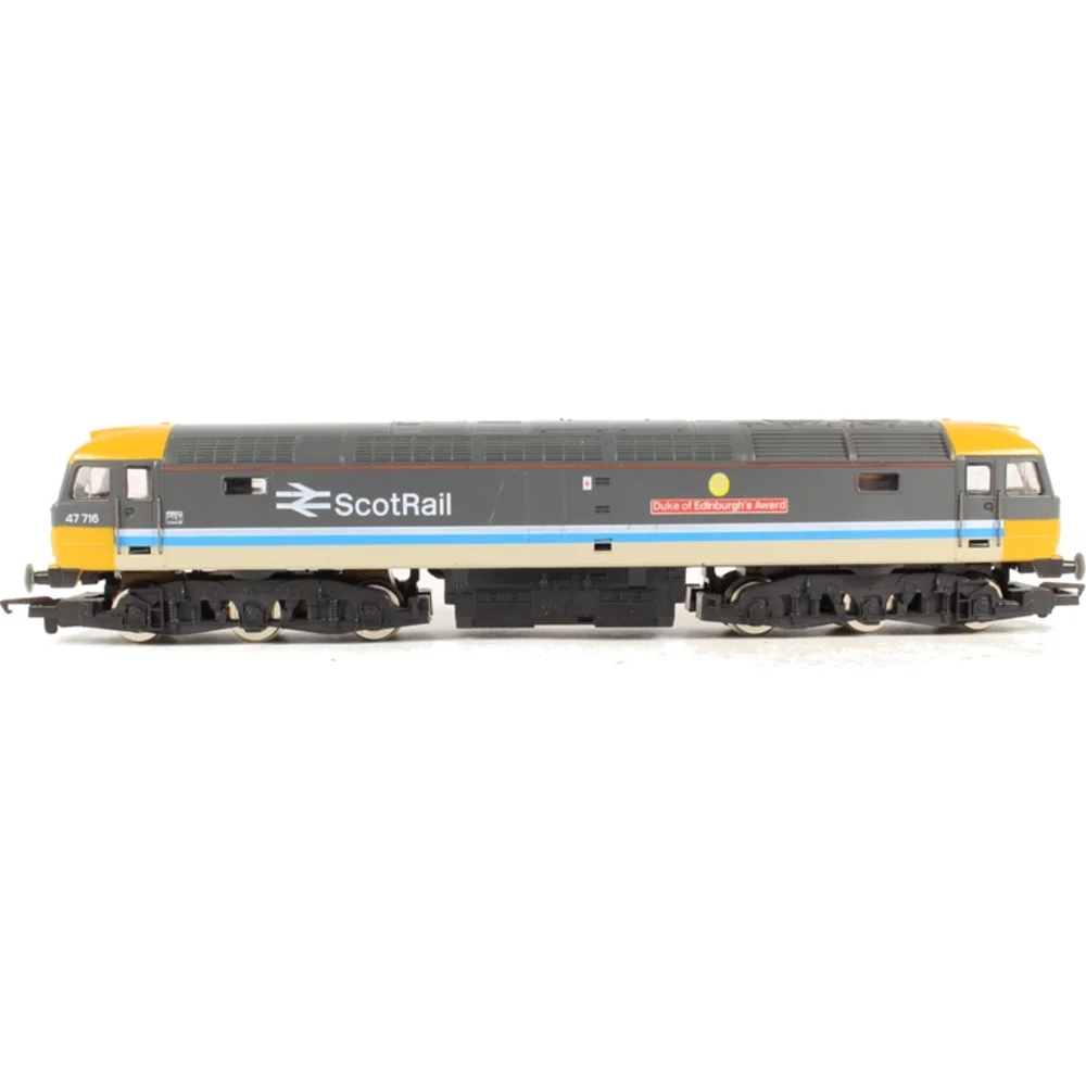 Hornby R887 — Side Elevation Left Direction by Hornby