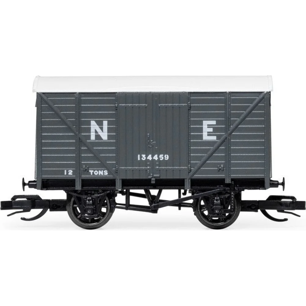 Hornby TT6004 — Side Elevation by Hornby