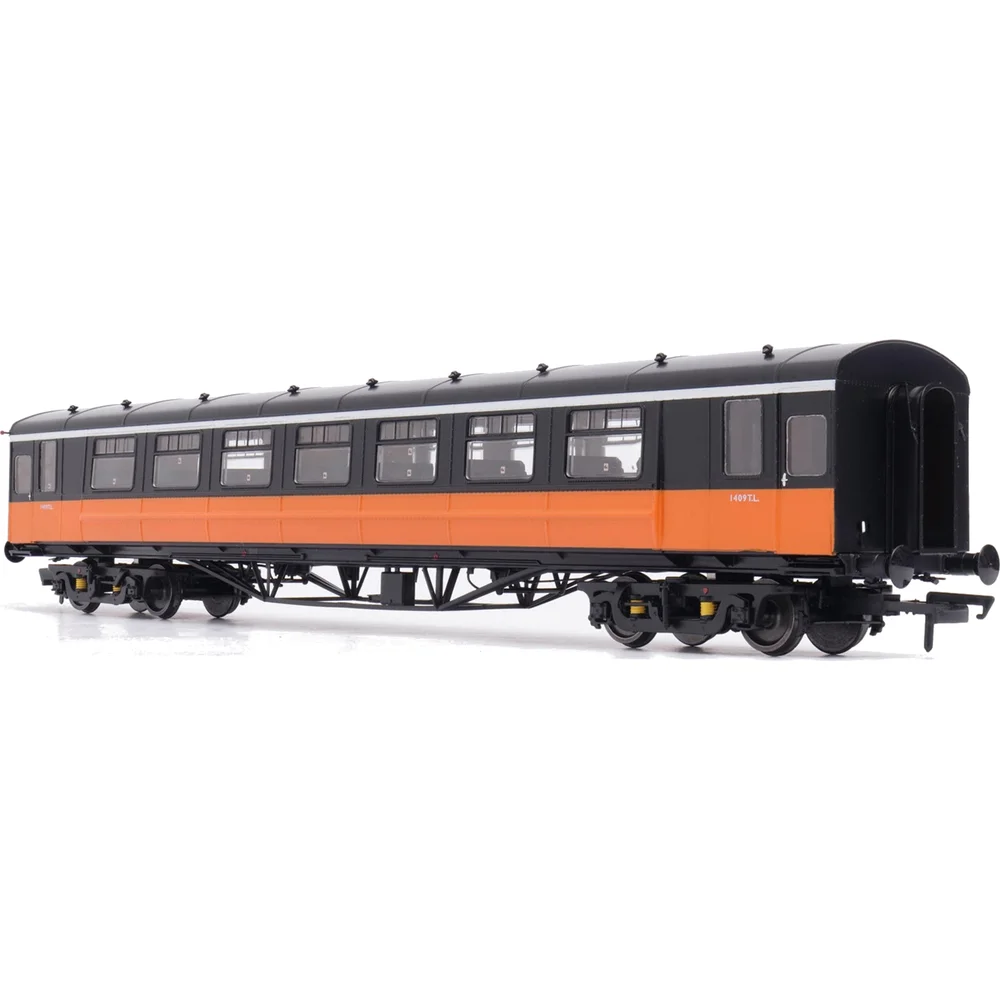 Irish Railway Models IRM1221 — Right Front Three Quarter View by Irish Railway Models