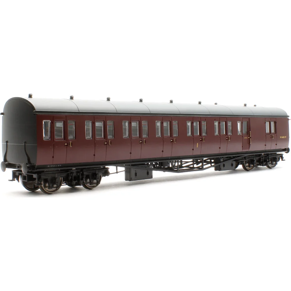 Rapido 946006 — Left Rear Three Quarter View by Rapido