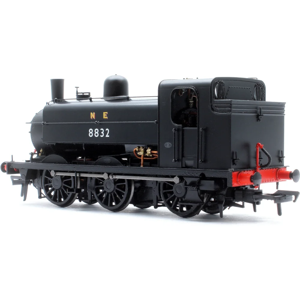 Rapido 958006 — Right Rear Three Quarter View by Rapido