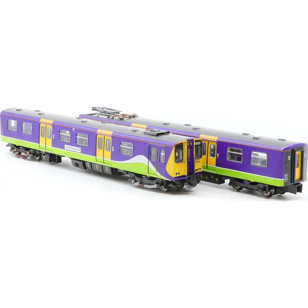 Revolution Trains RT-N-313-321DC — Right Front Three Quarter View by Revolution Trains