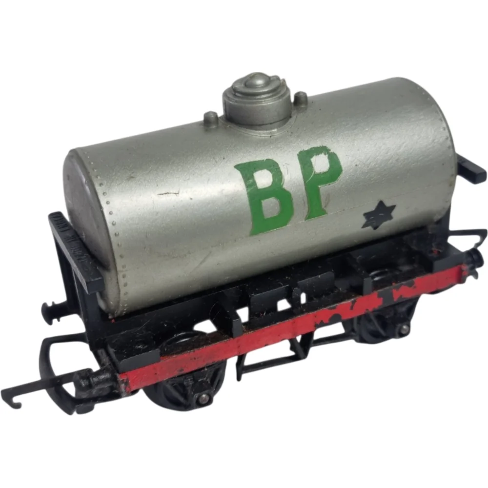 Freelance Tank Shell & BP (Grey) — Left Front Three Quarter View by Tri-ang