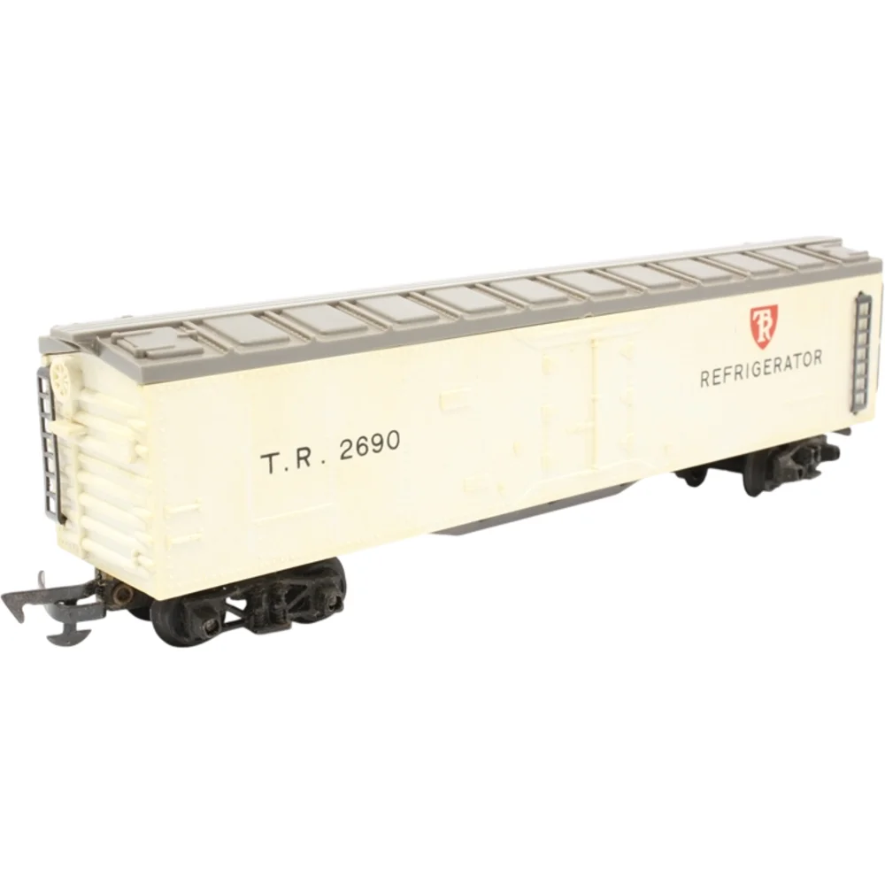 Freelance Transcontinental Refrigerator Car Tri-ang (Silver) — Left Front Three Quarter View by Tri-ang