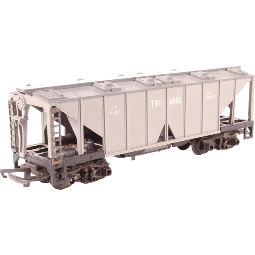 Freelance Transcontinental Cement Car Tri-ang (Maroon) — Left Front Three Quarter View by Tri-ang