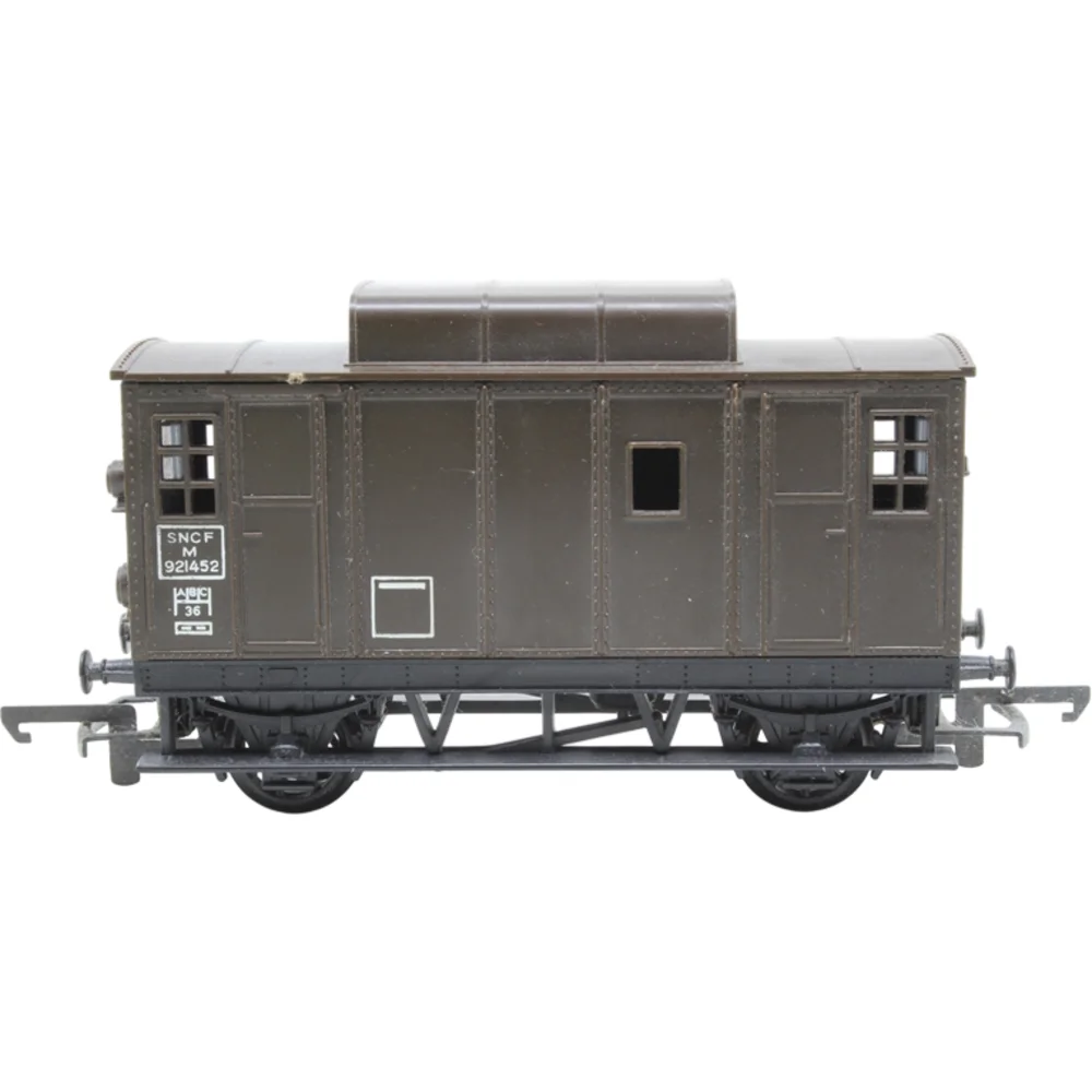 Freelance Transcontinental Guards Van Tri-ang (Brown) — Side Elevation Left Direction by Tri-ang