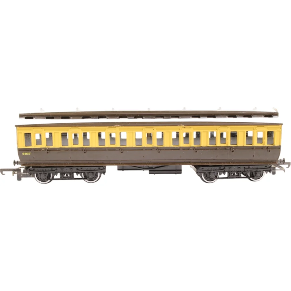 Great Western Railway Dean Clerestory Third, Great Western Railway (Chocolate & Cream) — Side Elevation Left Direction by Tri-ang