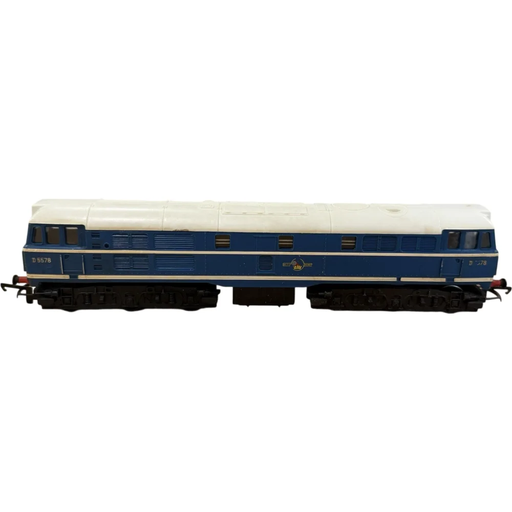 Tri-ang R.357B — Side Elevation Left Direction by Tri-ang