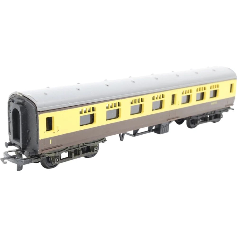 British Rail Mark 1 Composite Corridor, British Railways (WR Chocolate & Cream) — Left Front Three Quarter View by Tri-ang
